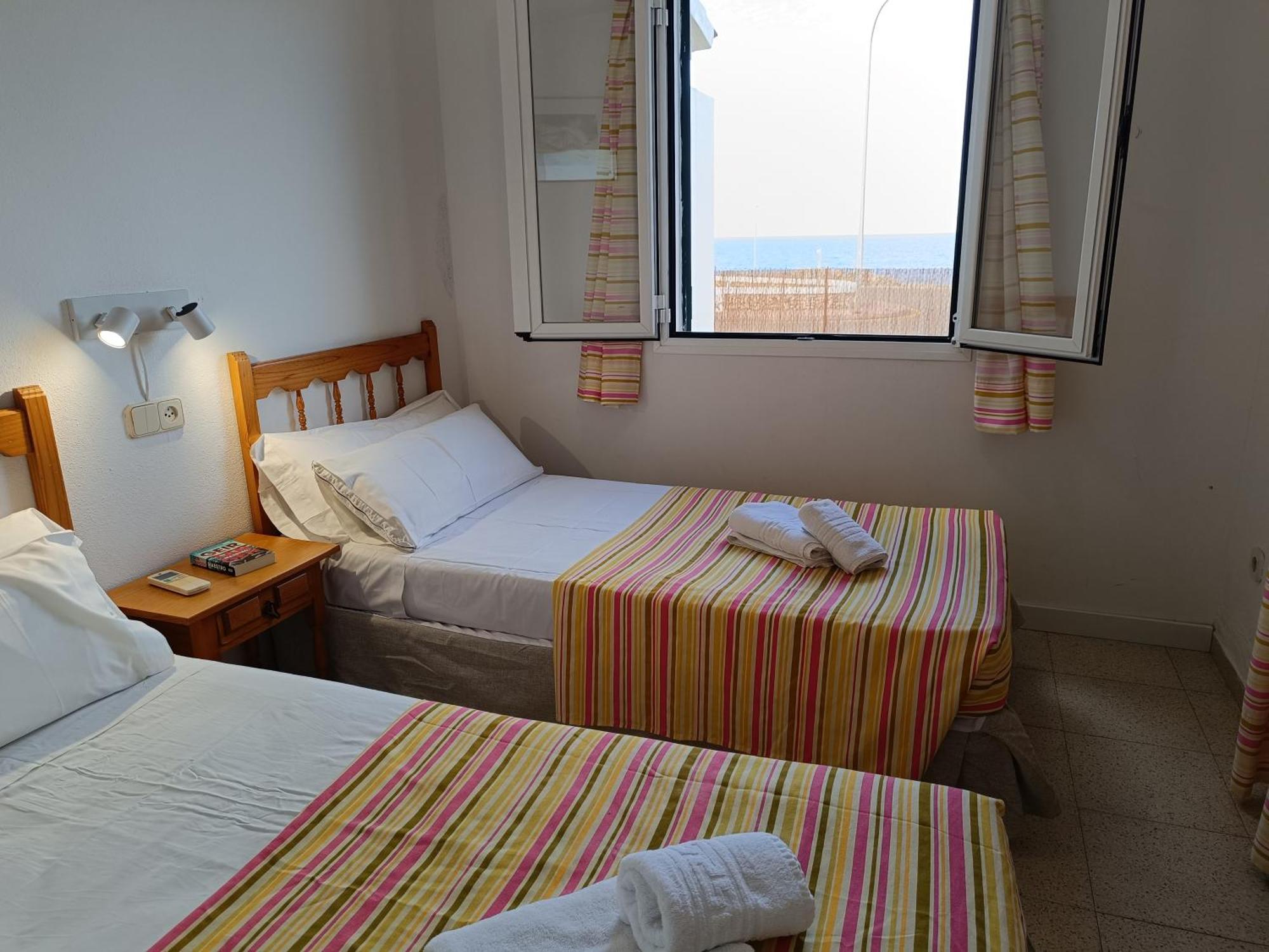 Villa Victor - Primera Linea Mar, Vista A Puesta De Sol Cala'N Blanes  Εξωτερικό φωτογραφία